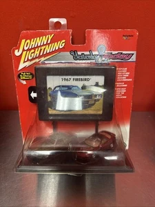 2001 JOHNNY LIGHTNING 1967 & 2001 FIREBIRD DIECAST CAR SET - SEALED! - Picture 1 of 6