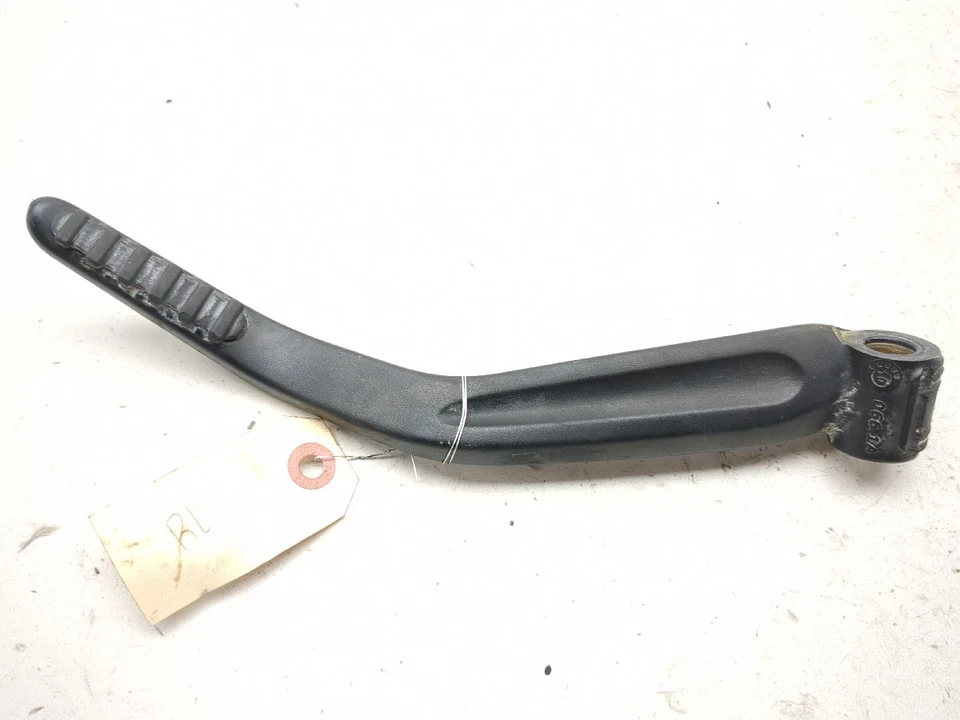 Clavija de pie trasero izquierdo pasajero Ducati Diavel 11-15 Foto 1 de 4