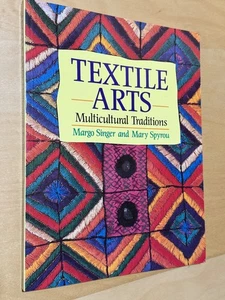 BOOK: TEXTILE ARTS 1989 - Picture 1 of 6