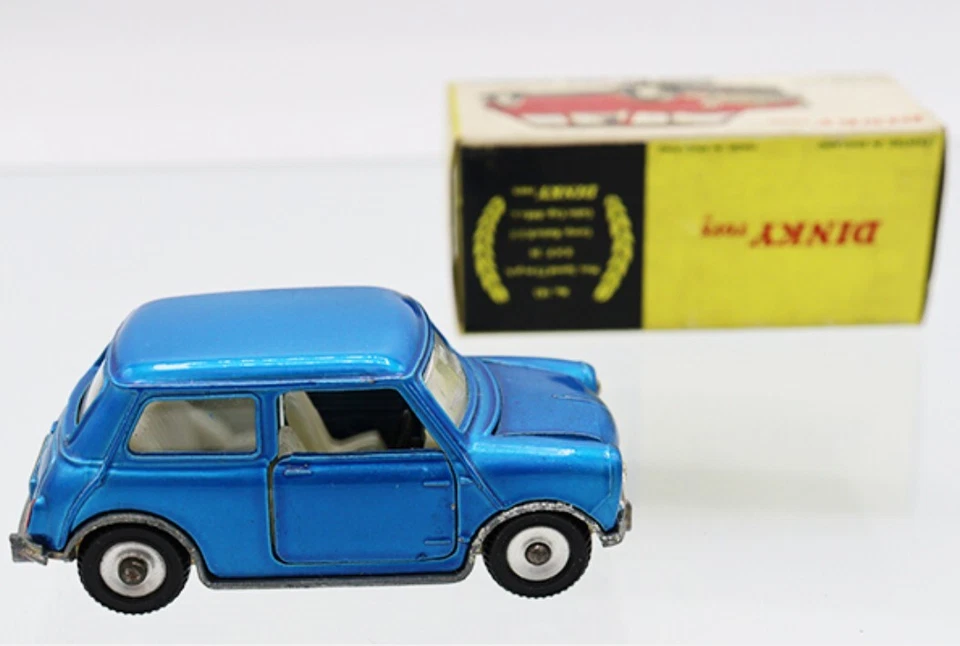 RARE Vintage DINKY TOYS　183　MORRIS MINI-MINOR(AUTOMATIC)　blue - Image 1 of 4