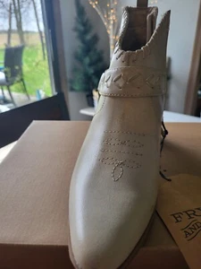 New Frye and Co. Palma Stone Ankle Cowboy - 9M - Picture 1 of 7