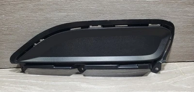 ✅GENUINE 2017 2018 HYUNDAI SANTA FE SPORT FRONT RIGHT FOG COVER TRIM BEZEL OEM - Image 1 of 2