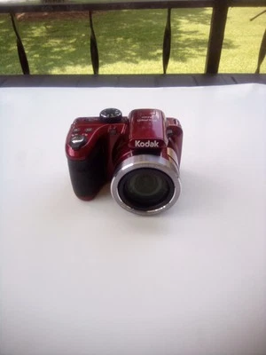 Cámara digital KODAK PIXPRO AZ401 16MP puente roja zoom 40X gran angular probada  Foto 1 de 4