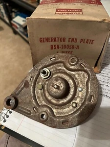 1951-58 Ford Car Fairlane Galaxie F-1 F100 F350 NOS GENERATOR REAR END PLATE NOS - Picture 1 of 5