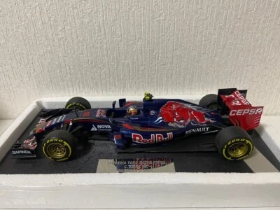 Minichamps 1/18 Toro Rosso STR10 2015 Sainz Red Bull Renault PMA w/Box - Image 1 of 4
