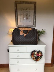 Louis Vuitton Luggage Travel Bag Suit Carrier Clothes Case - Picture 1 of 23