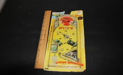M*A*S*H MASH 4077th Handheld Pinball Game  RARE Vintage in Package TV Promo toy - Image 1 of 4