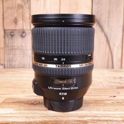 Gebrauchtes Tamron SP 24-70mm F2.8 Di VC USD Objektiv - Nikon - Bild 1 von 4