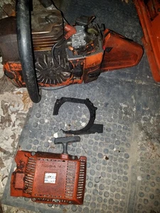 Husqvarna 266XP Motorsäge für Teile oder Reparatur gebrauchte Kettensäge (ohne Kette oder Stange) - Bild 1 von 6