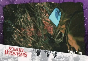 Tarjeta base paralela púrpura de Stranger Things Upside Down, Going In (20) #08/25 - Imagen 1 de 2