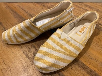 Mad Love Lydia Slip On Canvas Sneakers Women's 6 M Yellow 6M - Image 1 of 3