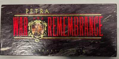 Petra War & Remembrance 2 Cassette Box Set Vintage Best Of Christian Rock HTF Foto 1 de 4