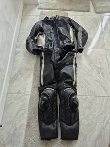 Dainese 2 Piece Leathers - Picture 1 of 10