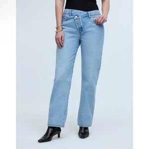 madewell curvy low-slung straight jeans sevilla wash: no689 crosstab edition 28 - Bild 1 von 10