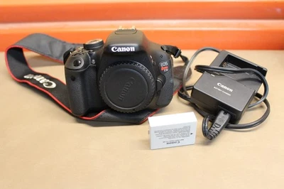 Cuerpo de cámara digital Canon EOS Rebel T3i con tarjeta SD, batería y cargador *USADO* Foto 1 de 4