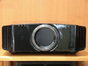 JVC DLA-X75R 4K e-Shift 3D Home Theater Projector 1200lm w/ Remote 2hrs Lamp JP - Picture 1 of 11
