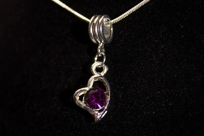 Colar de berloque de coração de cristal roxo folheado a prata 925 22 pol. - Imagem 1 de 4
