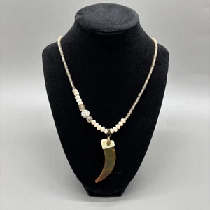 Lenora Dame Horn & Knochen Kralle Anhänger Halskette facettiert rosa Glasperlen 18KGP USA - Bild 1 von 13