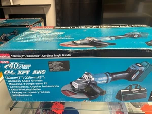 Makita GAG10M1 40V max XGT sin escobillas inalámbrico 7"/9" interruptor de paleta rectificado angular - Imagen 1 de 3