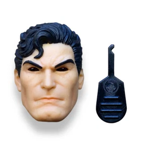 Mezco One:12 Classic Deluxe Superman Light Up Eyes Head (batteries Installed) - Picture 1 of 1