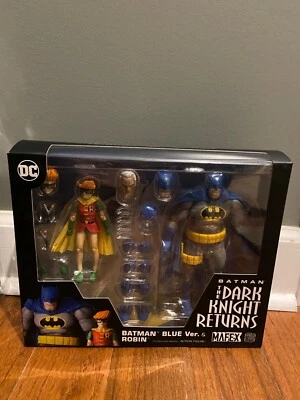 NUEVO MAFEX BATMAN AZUL Ver. & ROBIN The Dark Knight Returns No.139 Medicom Sin usar, en caja Foto 1 de 2