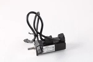 Schneider BCH0401O12A1C Servo Motor Electric 0.1 kW 220 v, 0.32nm, 3000 Rpm - Picture 1 of 3