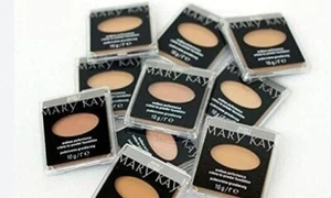 MARY KAY ENDLESS PERFORMANCE CREME-TO-POWDER FOUNDATION~PALETTE & SPONGES! - Picture 1 of 13