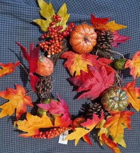 Halloween Wreath Pumpinks - Picture 1 of 3