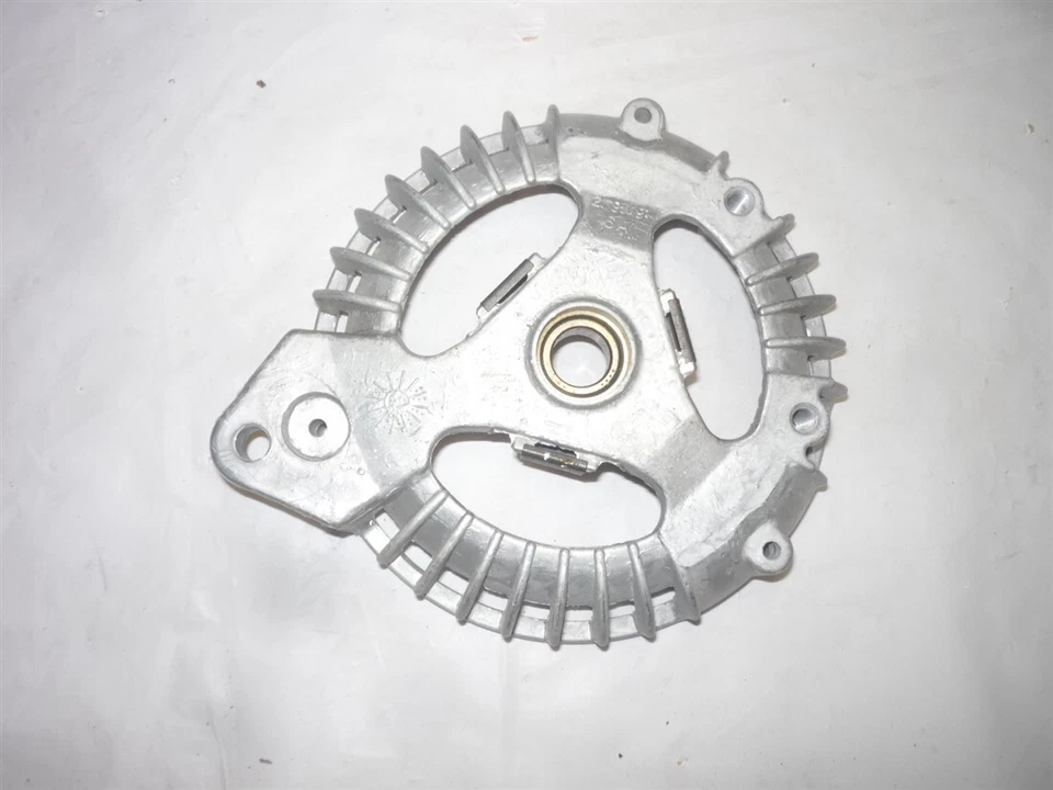 antigo anos 60 anos 70 Chrysler Plymouth Dodge alternador escudo corpo dianteiro nos#2094151 - Imagem 1 de 3