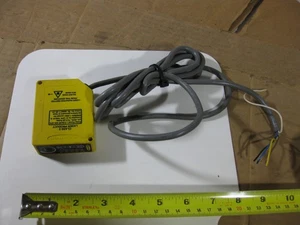 Banner Q60VR3LAF2000 Photoelectric Switch Sensor - Picture 1 of 9