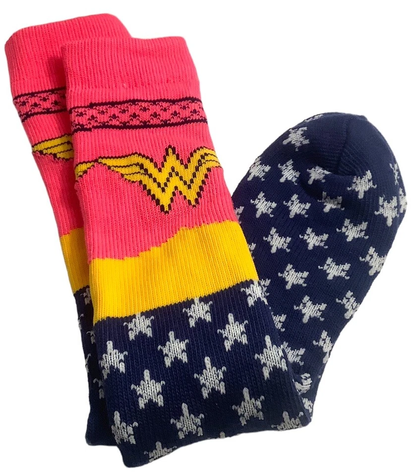 Calcetines Largos Mujer Maravilla DC Comics Rosa Amarillo Azul Blanco Estrellas Talla Única NUEVO Foto 1 de 3