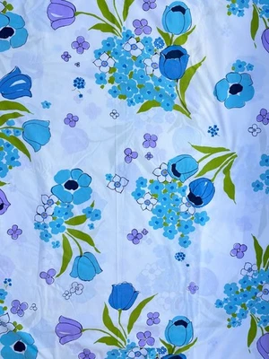 Springmaid Wondercale Twin Bright Floral Retro Flat Sheet 1970's - Image 1 of 4