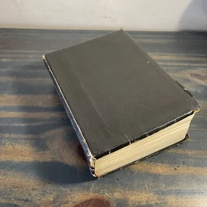 Holy Bible black Vintage 1984 Old and New Testament with maps - Picture 1 of 4