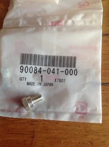 Genuine Honda Front Sprocket Bolt Dax 6V, Dax 12V, Chaly 6V, C90E - Picture 1 of 3