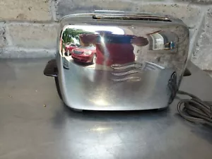 Tostapane vintage General Electric 2 fette metà secolo moden art deco modello 139T81 - Foto 1 di 10