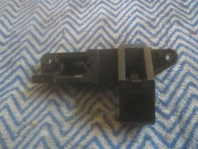 NEW 1982 1983 84 1985 1986 LINCOLN CONTINENTAL GLOVE COMPARTMENT BOX DOOR LATCH - Image 1 of 4