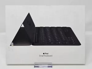 Apple Smart Keyboard for iPad Pro 10.5" 7th & 8th / iPad Air 3rd Gen - MX3L2LL/A - Picture 1 of 3