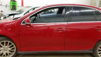 Volkswagen Jetta GLI 2006 conductor puerta delantera izquierda montaje salsa pintura roja la3H Foto 1 de 4