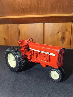 Vintage Ertyl 8 1/2" International Tractor 18-4-34 Red Very Good Condition 14 - Image 1 of 4