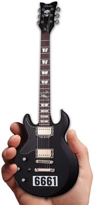 Avenged Sevenfold - Axe Heaven Zacky Vengeance Satin Schecter Black 6661 Mini Gu