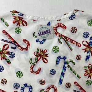 S.C.R.U.B.S. Scrub Top Size Large Christmas Holiday Candy Cane Peppermint Print - Picture 1 of 9