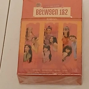 BETWgEN  1&2 11TH MINI ALBUM 55PCS LOMO CARD BRAND NEW SEALED - Picture 1 of 3