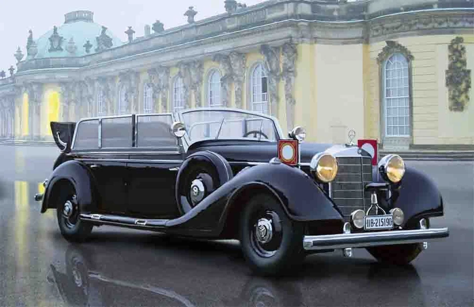 ICM 35533 - 1:3 5 Tipo 770K (W150) Auto da Tour WWII German Leader's - Nuovo - Immagine 1 di 1
