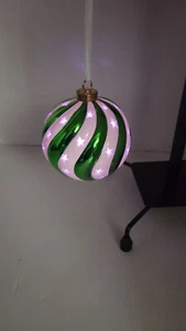 Christmas Light Up Ornament Green&White - Picture 1 of 13