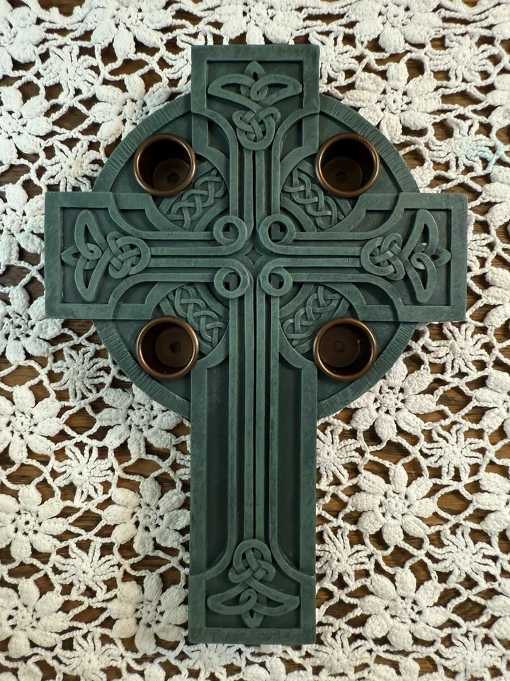 Castiçal Abbey Gift cruz celta advento com velas, cinza - Imagem 1 de 4