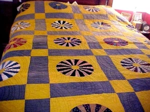 Antique Scrappy WHEEL OF FORTUNE Quilt 87340 - Picture 1 of 8