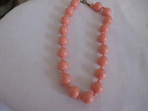 RETRO NECKLACE PEACH - Picture 1 of 2