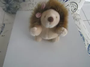 Russ Berrie Rare Female Hedgehog small 6inch - Picture 1 of 5