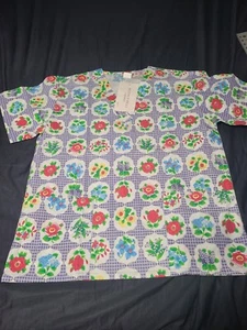 Scrub Top size large Colorful - Picture 1 of 8