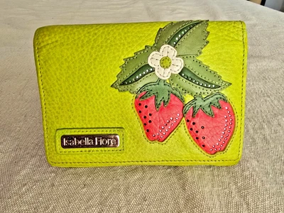 Linda Cartera de Cuero Verde Isabella Fiore Diseño Floral Fresa Foto 1 de 4